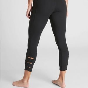 ATHLETA, SALUTATION STASH POCKET II CINCH 7/8 TIGHT, Black, Small